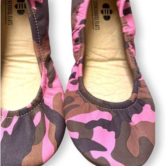 The Storehouse Gray/Tan/Pink Bubblegum Camo Genuine Leather Ballet Flats - Picture 6 of 11